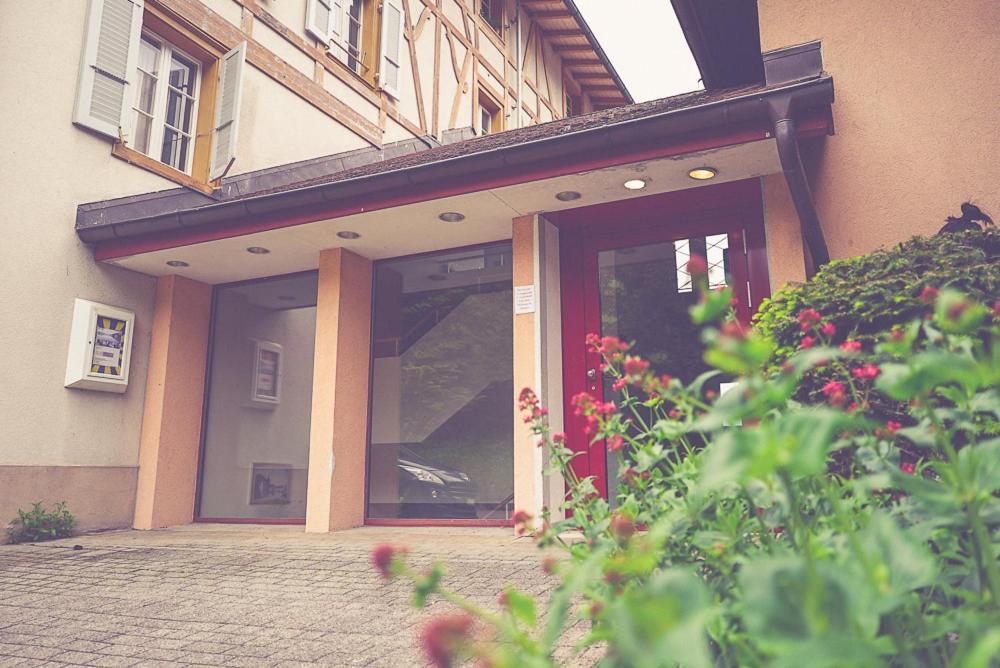 Guest Haus *